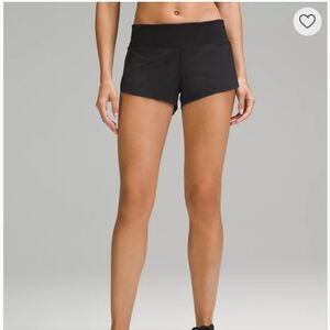 Lululemon low rise speed up shorts lined 2.5" Black NWT size 6